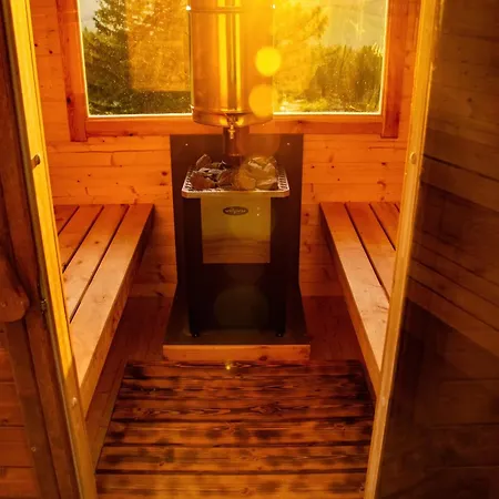 Πανσιόν Koliba Holica 3*